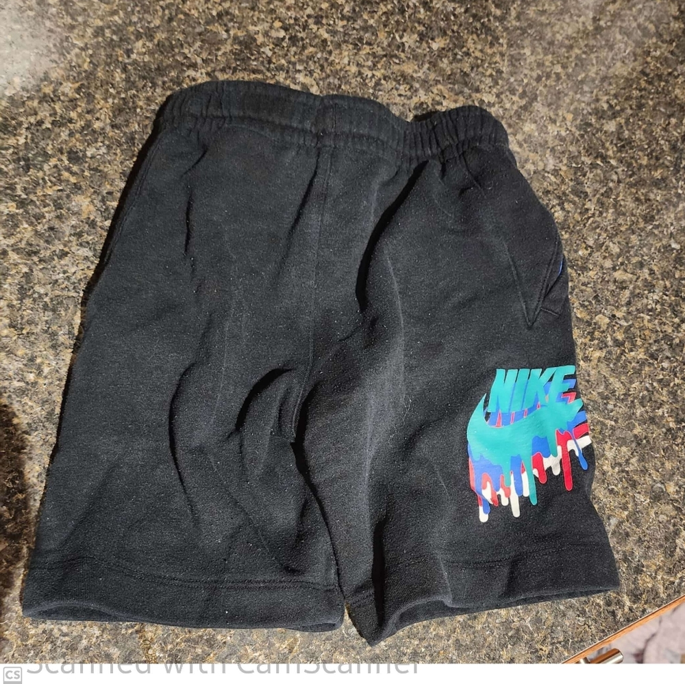Boys cotton Nike Shorts size 5-6